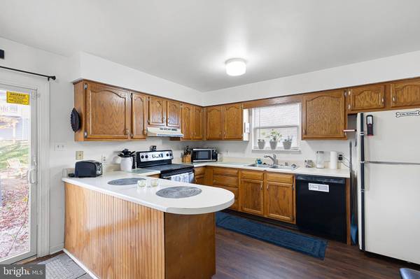 156 E VILLAGE RD, Elkton, MD 21921