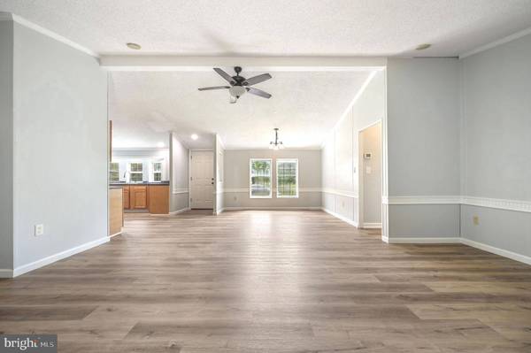 112 E HOLLY DR, Lincoln, DE 19960