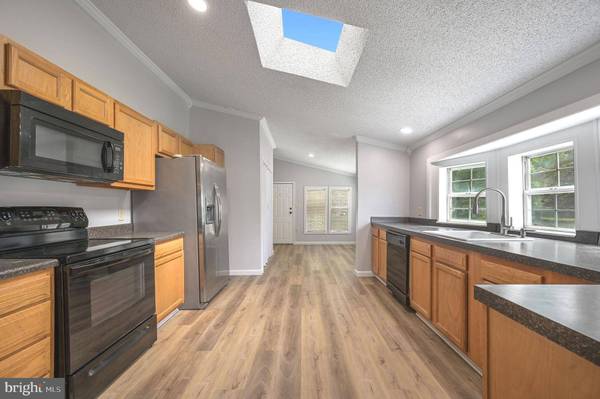 112 E HOLLY DR, Lincoln, DE 19960