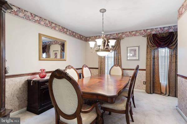 414 S BARRINGTON CT, Newark, DE 19702