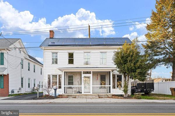 6 N RAILROAD AVE, Wyoming, DE 19934