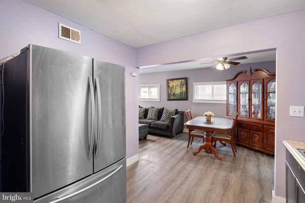 7 ONAWAY PL, New Castle, DE 19720