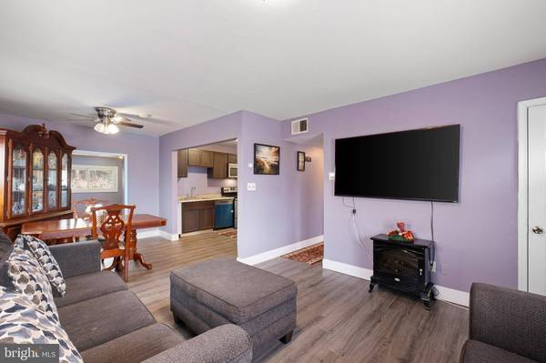 7 ONAWAY PL, New Castle, DE 19720