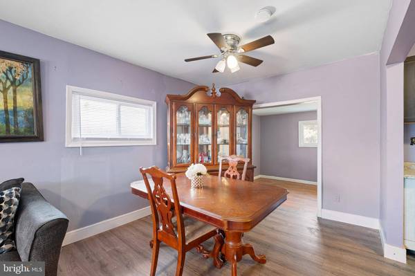 7 ONAWAY PL, New Castle, DE 19720