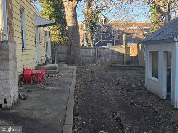 222 W 8TH ST, Chester, PA 19013