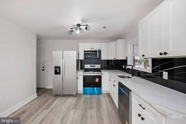 760 E LOOCKERMAN ST, Dover, DE 19901