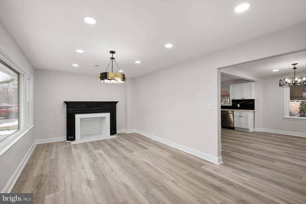 760 E LOOCKERMAN ST, Dover, DE 19901