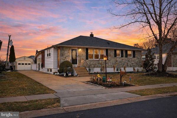 227 PAYNTER DR, Wilmington, DE 19804