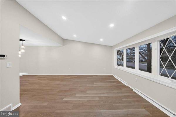 43 BENNING RD, Claymont, DE 19703