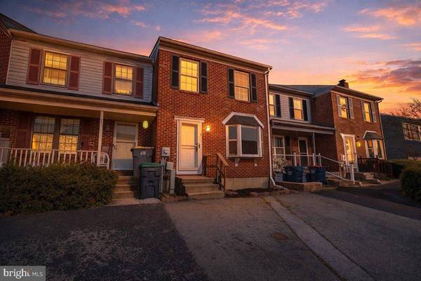 27 MACTAVISH CT, New Castle, DE 19720