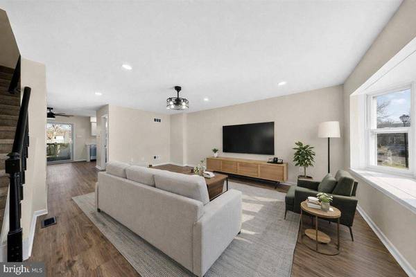 27 MACTAVISH CT, New Castle, DE 19720