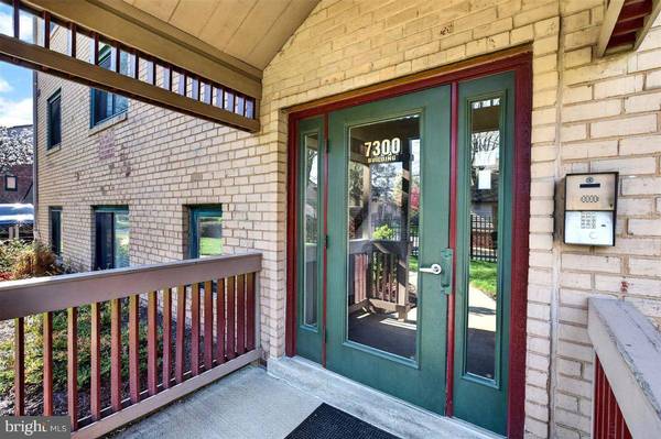 7303 PLEASANT CT #7303, Wilmington, DE 19802