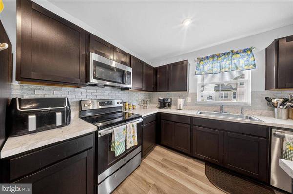 2 RIDGELY FOREST DR, Elkton, MD 21921