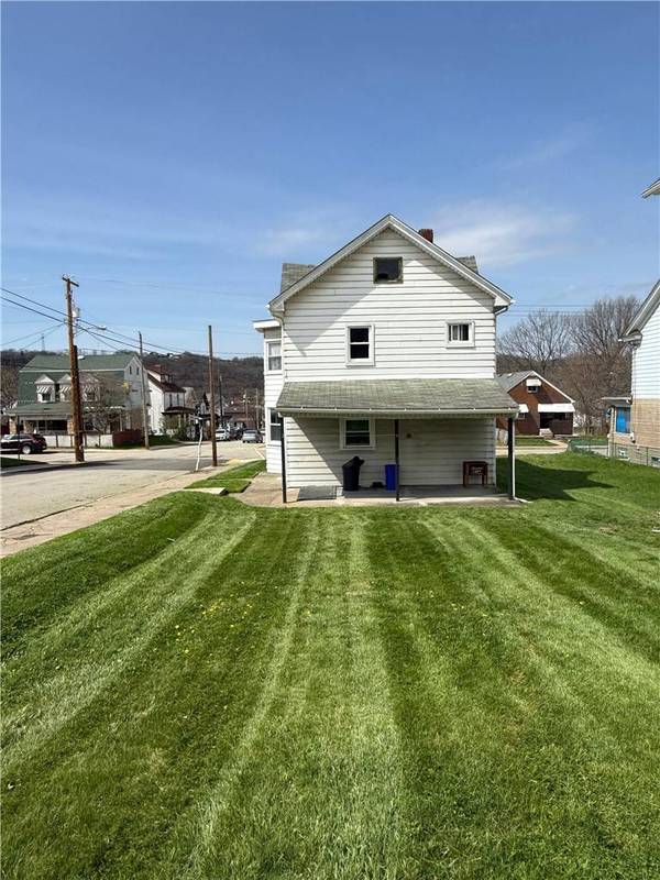 1800 Kenneth Ave, Arnold, PA 15068