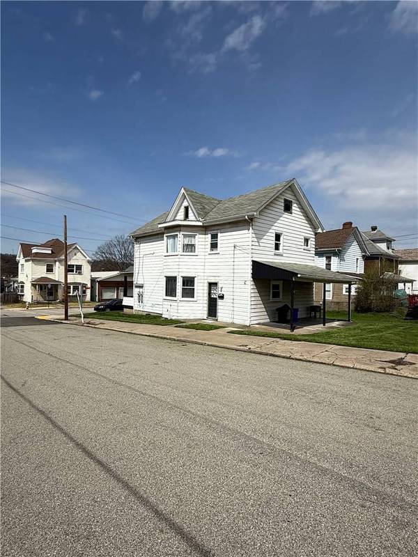 1800 Kenneth Ave, Arnold, PA 15068