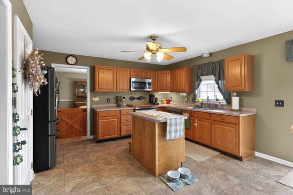 6 BILTMORE CT, Bear, DE 19701
