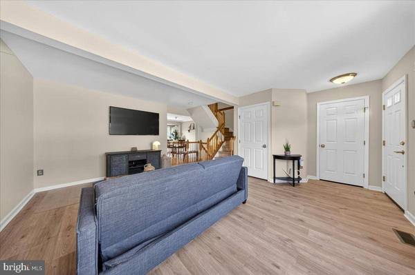 111 W NEWTOWN PL, Newark, DE 19702