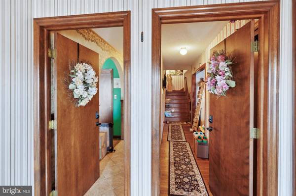 2453 LINCOLN HWY E, Lancaster, PA 17602