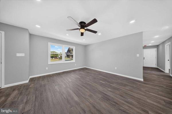 2 GAYNOR CT, Bear, DE 19701