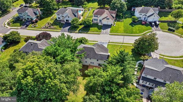 6 ROY CT, Newark, DE 19711