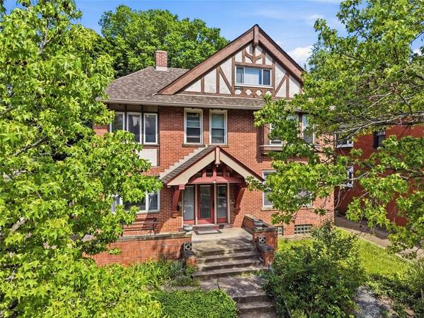 3596 Beechwood Blvd, Greenfield, PA 15217