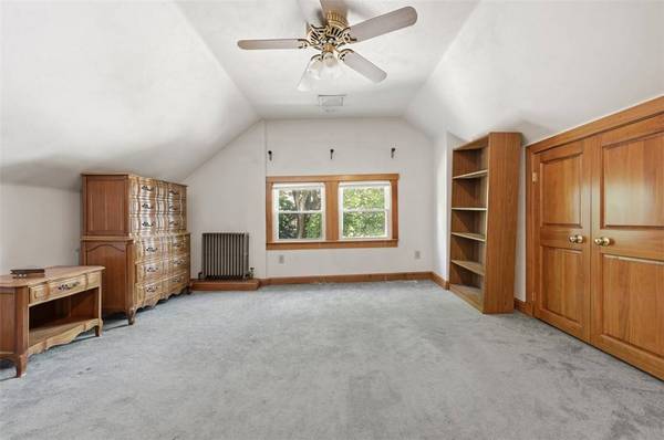 3596 Beechwood Blvd, Greenfield, PA 15217