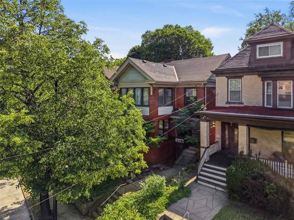 3592 Beechwood Blvd, Greenfield, PA 15217