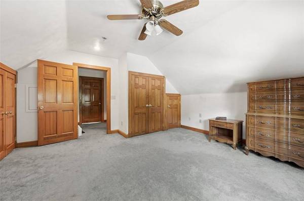 3596 Beechwood Blvd, Greenfield, PA 15217