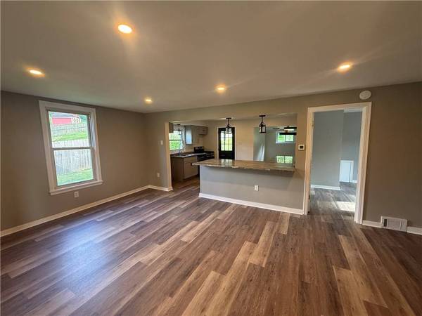 739 State Route 130, Penn Twp, PA 15206