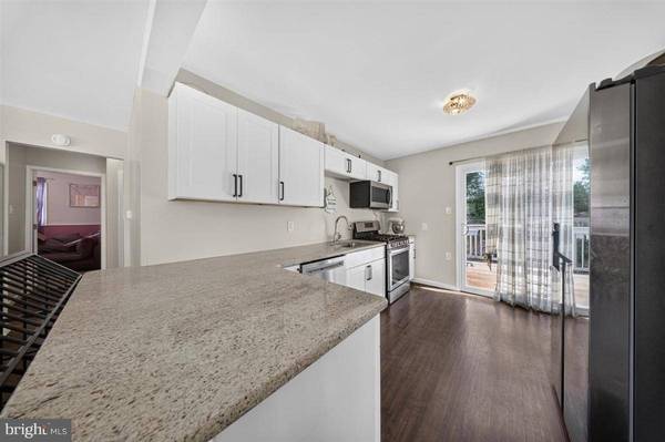 13 CAXTON DR, New Castle, DE 19720