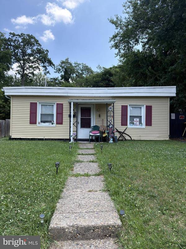 427 CARVER DR, Wilmington, DE 19801
