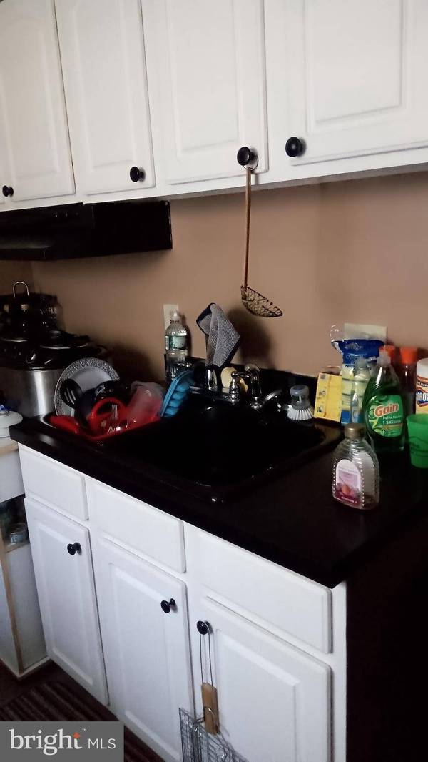 427 CARVER DR, Wilmington, DE 19801