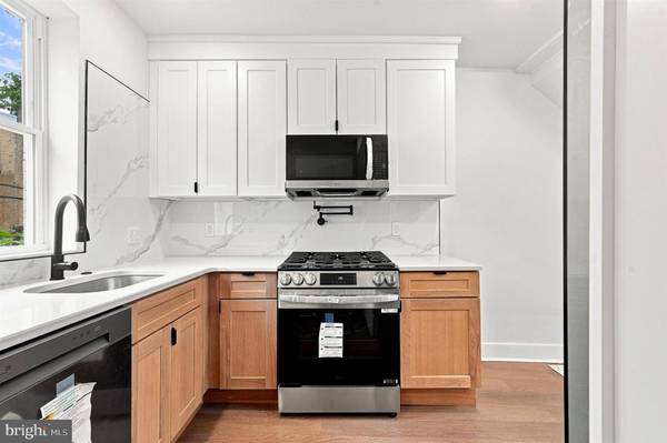 1545 S TAYLOR ST, Philadelphia, PA 19146