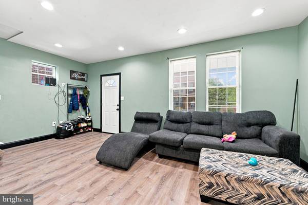 2711 N WASHINGTON ST, Wilmington, DE 19802