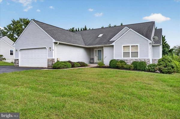 3 COBBLEFIELD DR