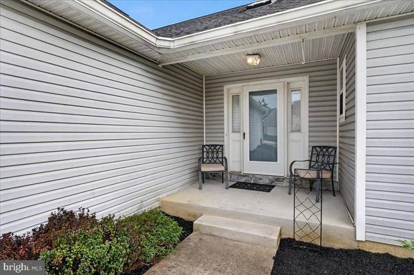 3 COBBLEFIELD DR, Newark, DE 19713