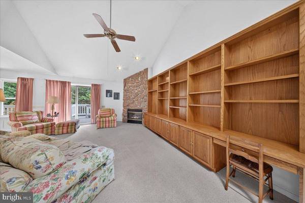 3 COBBLEFIELD DR, Newark, DE 19713