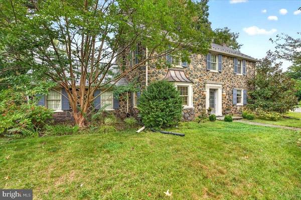 401 HAWTHORNE DR