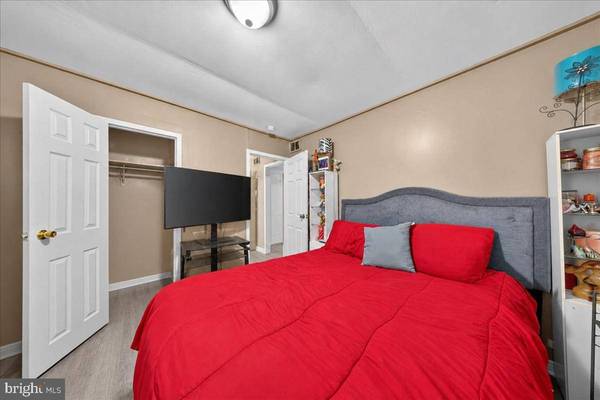 427 CARVER DR, Wilmington, DE 19801