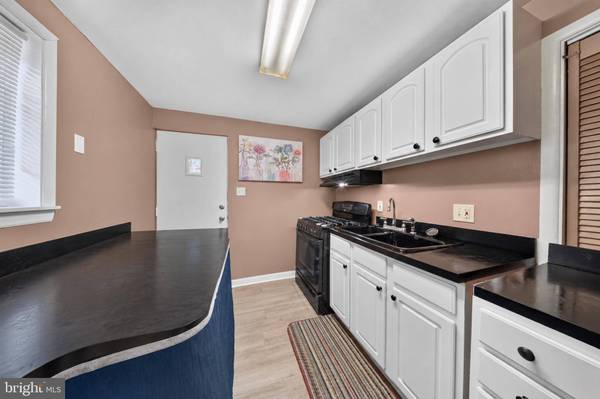 427 CARVER DR, Wilmington, DE 19801