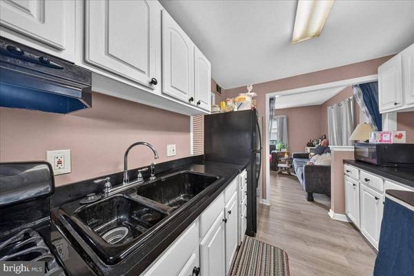 427 CARVER DR, Wilmington, DE 19801