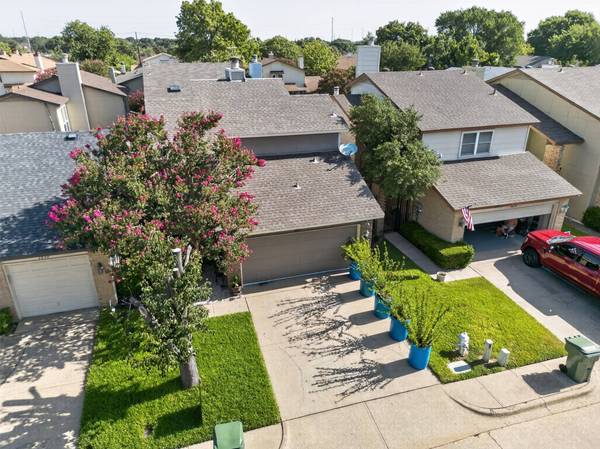 2851 Ursa CIR, Garland, TX 75044