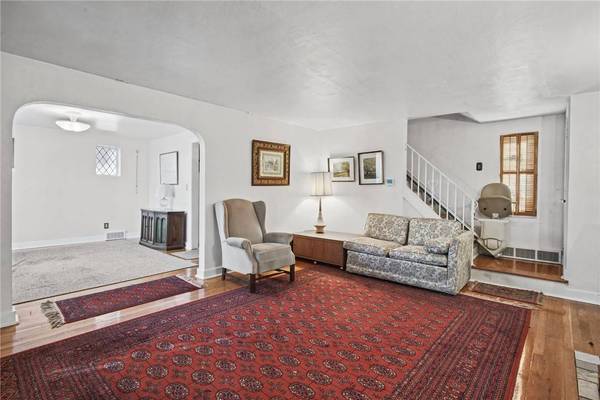 11504 Frankstown Rd, Penn Hills, PA 15235