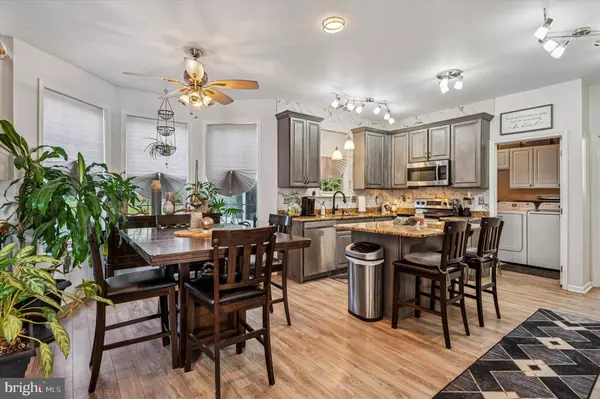 12 EMERALD RIDGE DR, Bear, DE 19701