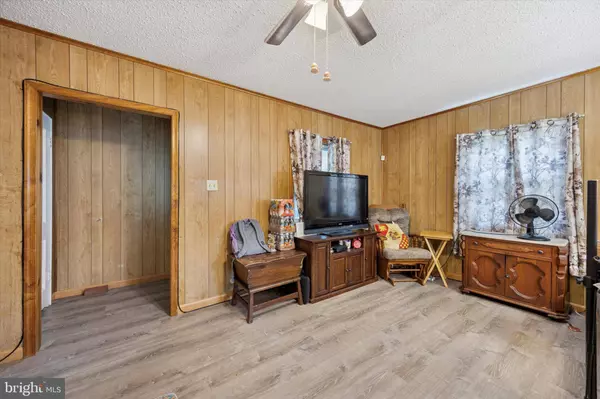 705 NEWPORT GAP PIKE, Wilmington, DE 19804