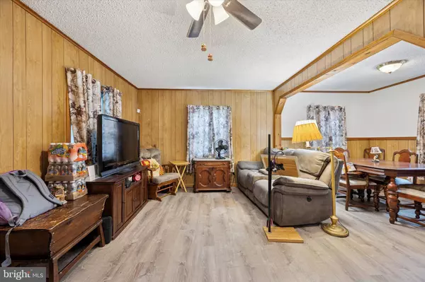 705 NEWPORT GAP PIKE, Wilmington, DE 19804