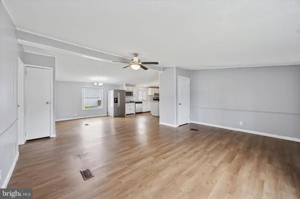 528 VINCENT LN #103, Bear, DE 19701