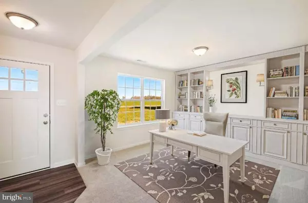 14 PATTERSON LN, Newark, DE 19702