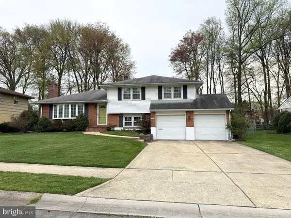 2410 LARCHWOOD RD, Wilmington, DE 19810