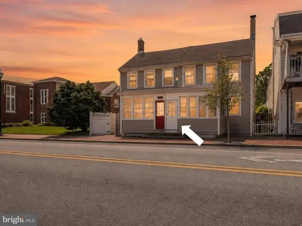 104 E MAIN ST